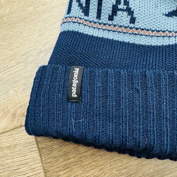 Patagonia Blue Beanie With Pompom Adult One Size - Picture 3 of 4